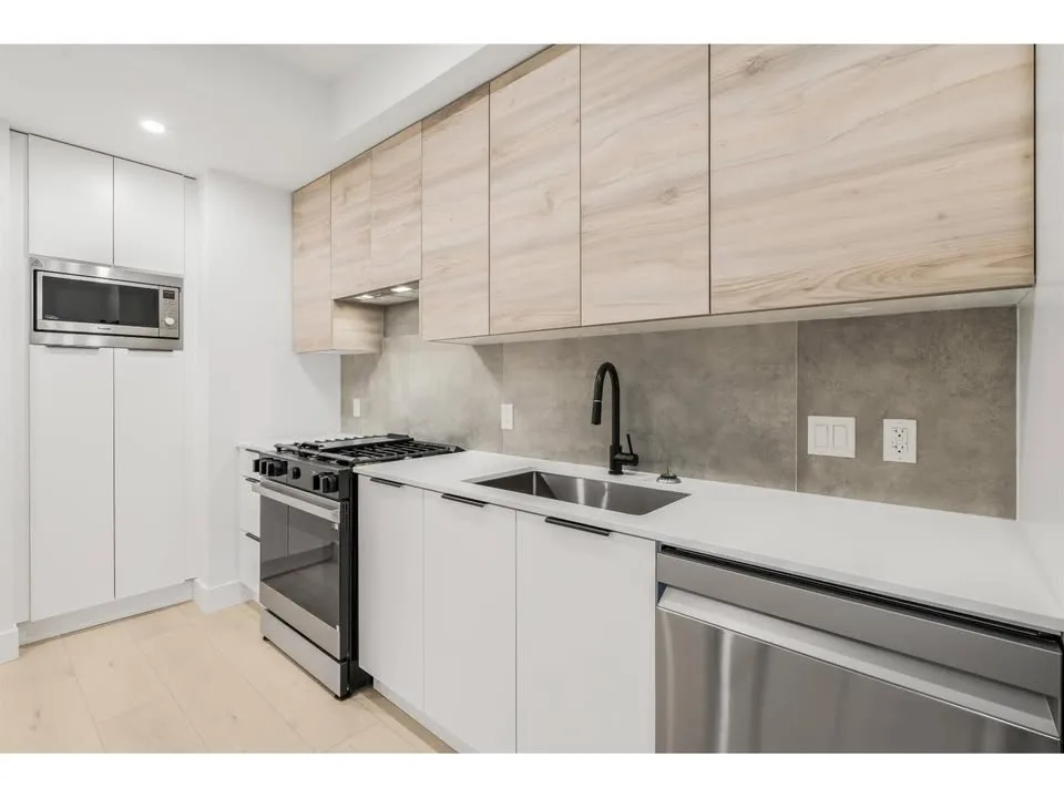 2 Beds 2 Baths Apartment FOR RENT image indicator(2)