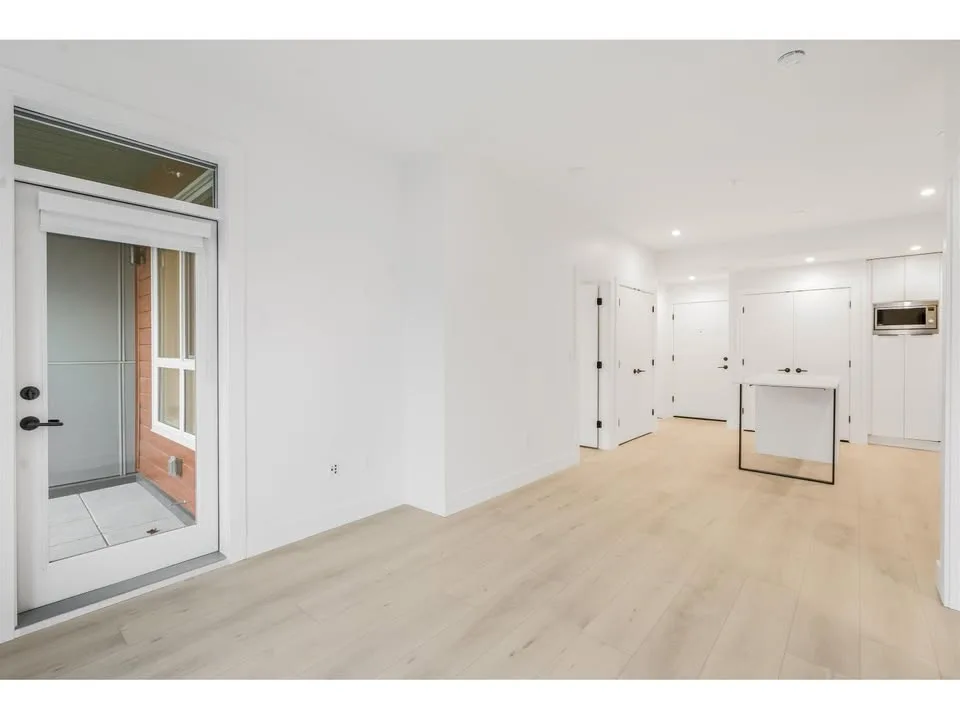 2 Beds 2 Baths Apartment FOR RENT image indicator(6)