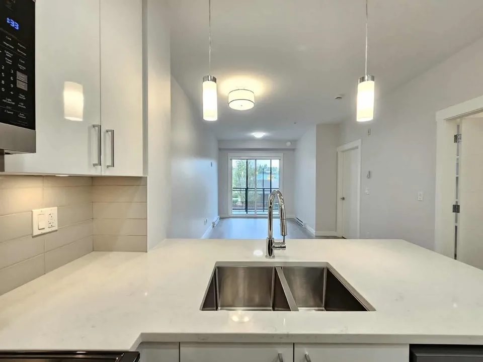 1 Bed 1 Bath - Apartment image indicator(2)