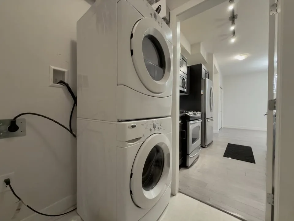 2 Beds 2 Baths - Apartment image indicator(5)