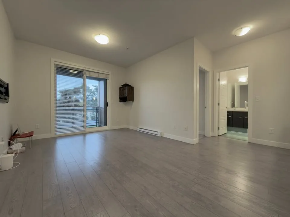 2 Beds 2 Baths - Apartment image indicator(7)