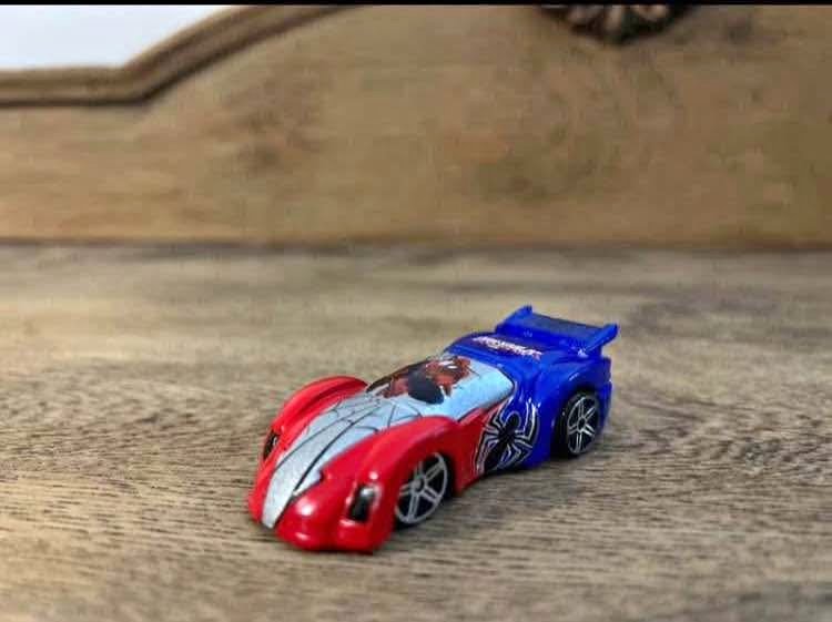 Disney Marvel Spiderman Die Cast Car