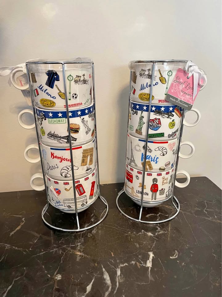 Brand new Paris themed Coffee/ Tea cups