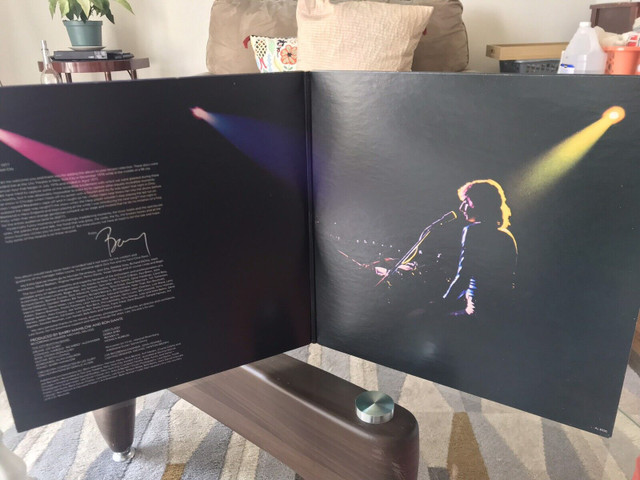 Barry Manilow ~ "LIVE" 2LP Record Album - photo 3