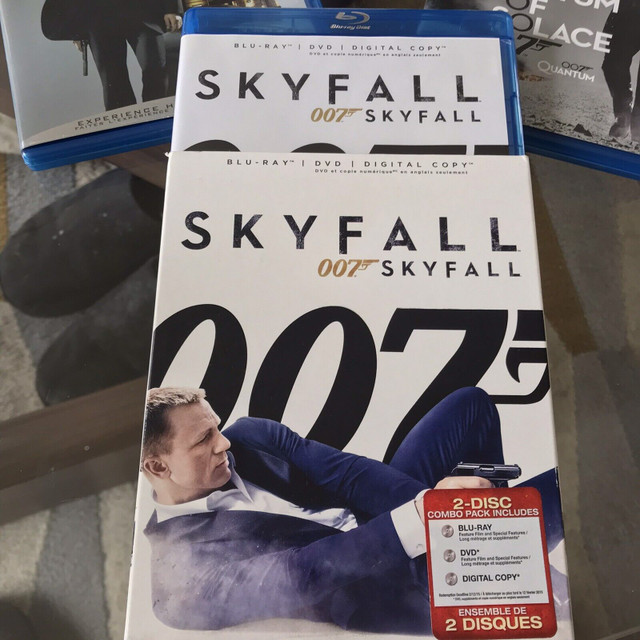 3 x 007 Blu~rays - photo 2