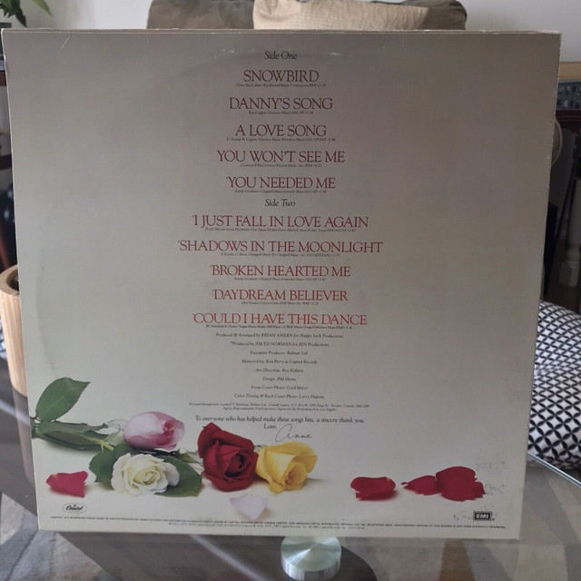 Anne Murray’s “Greatest Hits” Record Album - photo 2