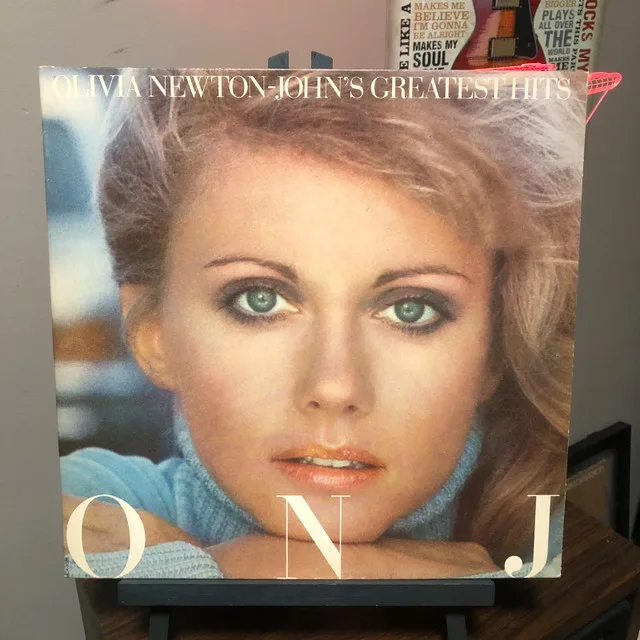 Olivia Newton-John’s Greatest Hits LP image indicator(2)
