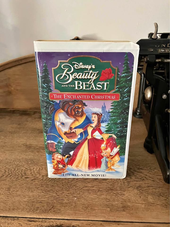 Disney Beauty and the Beast Enchanted Christmas VHS