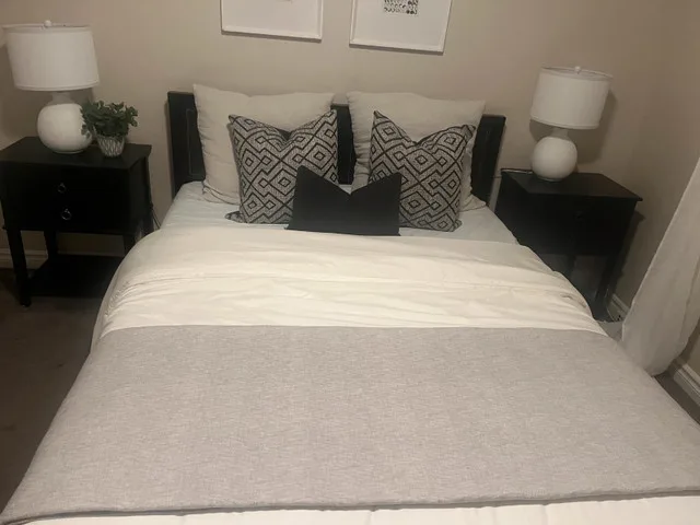 moving sale -beds and furniture image indicator(3)