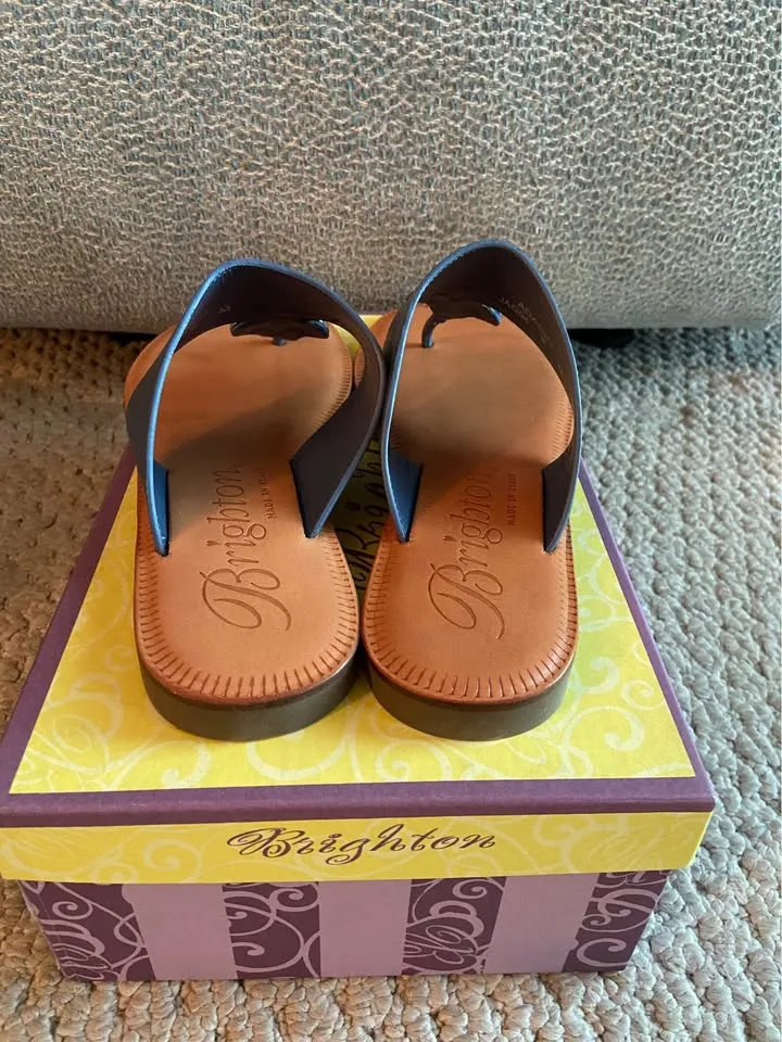 Women’s Brighton Leather Sandals, size 9. *New in Box! image indicator(4)
