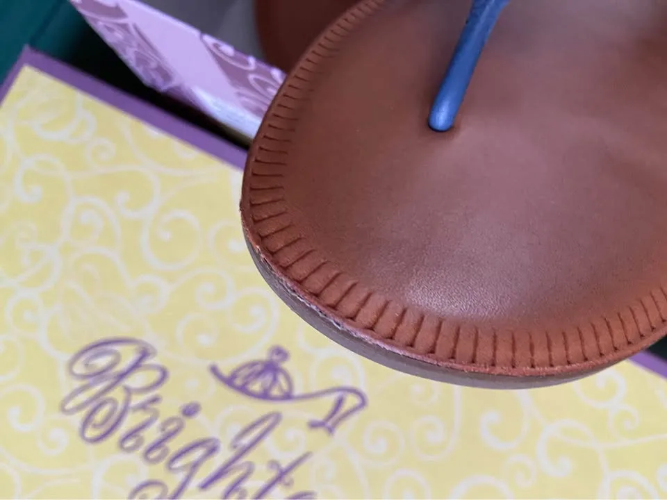 Women’s Brighton Leather Sandals, size 9. *New in Box! image indicator(10)