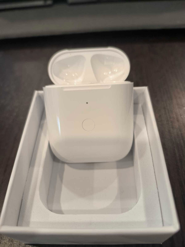 wireless charging case for airpods gen 1 and 2