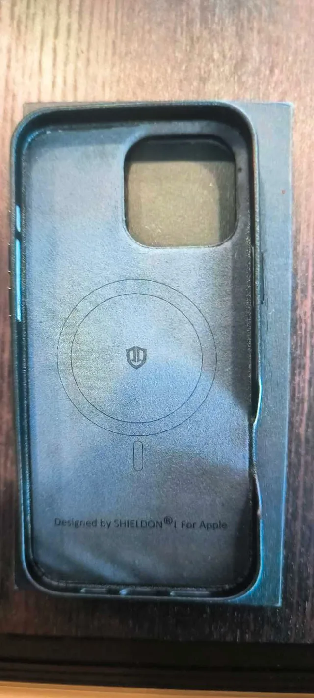 Shieldon black leather magsafe case for iPhone 16 pro max image indicator(2)