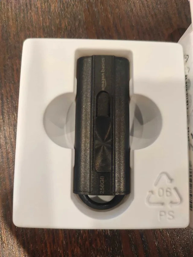 Amazon basics 256gb usb 3.1 flash thumb drive thumbnail