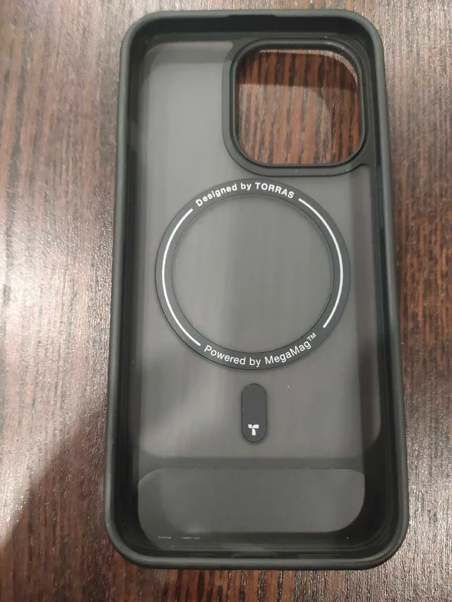 Torras stand case for iPhone 13 pro image indicator(2)