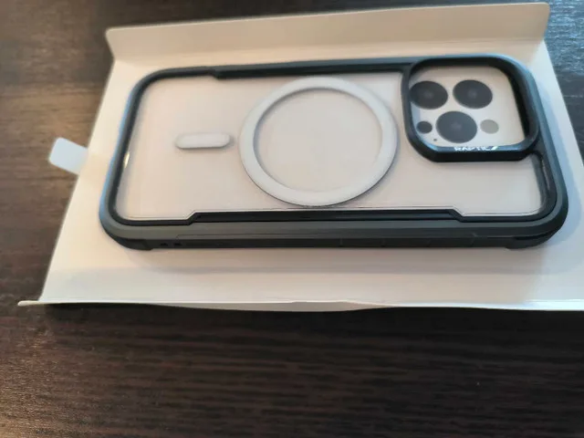 2 RAPTIC Shield cases for iPhone 16 Pro image indicator(4)