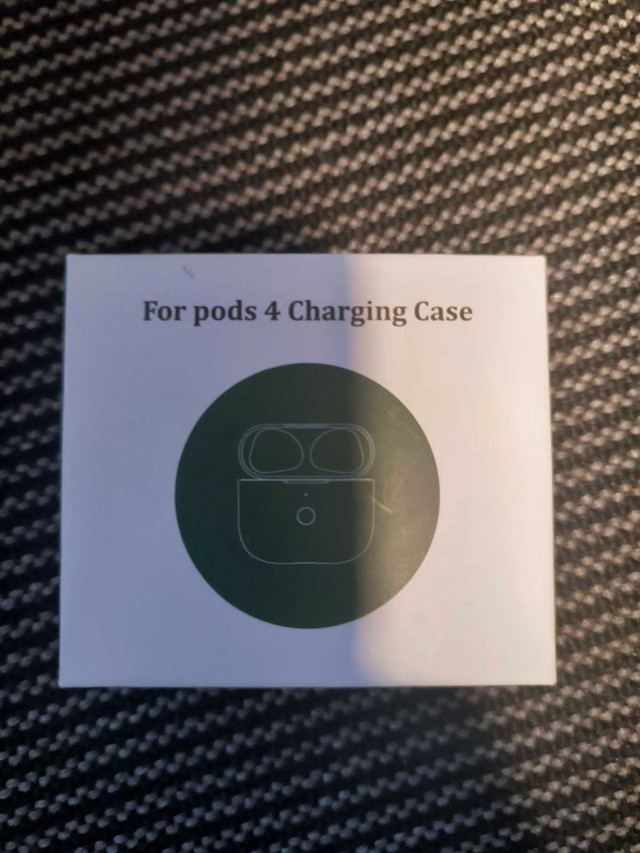 airpods 4 charging case