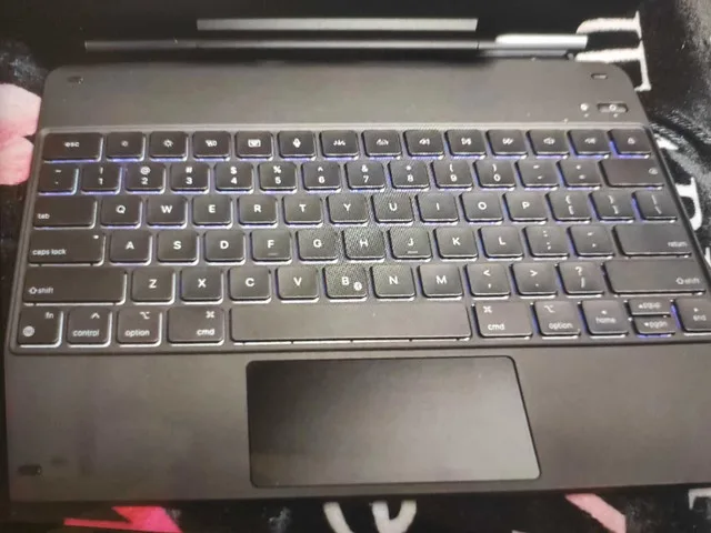 ESR rebound 360 magnetic keyboar iPad Pro12.9"(6th/5th/4th/3rd) image indicator(4)