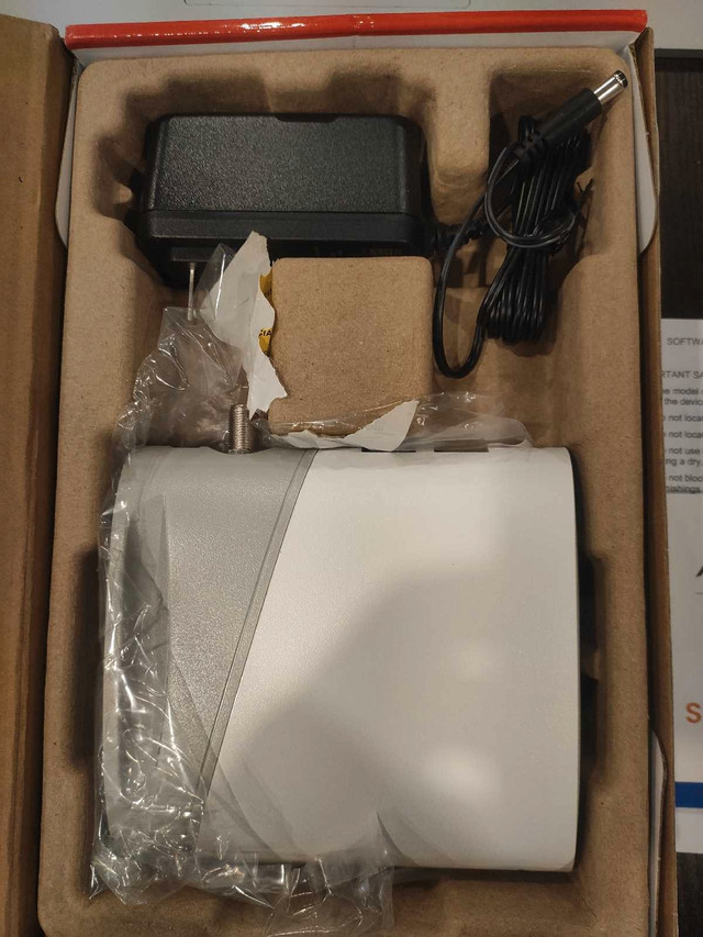 ARRIS - Cable Modem - Fast DOCSIS 3.1 Multi-Gigabit - photo 5