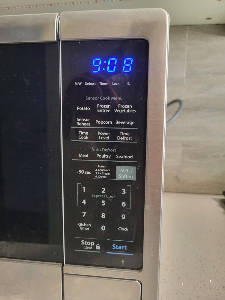 Sharp 1.4cu Countertop Microwave Model SMC1442CS - photo 2