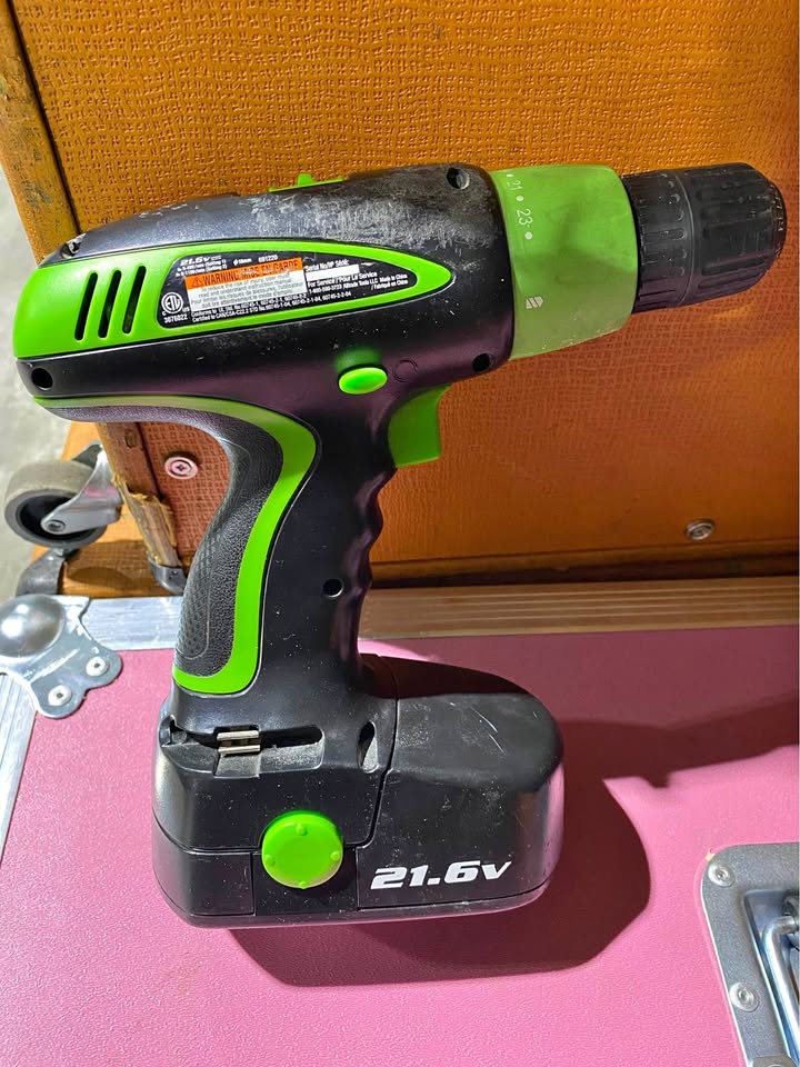 Kawasaki 21.6V cordless drill