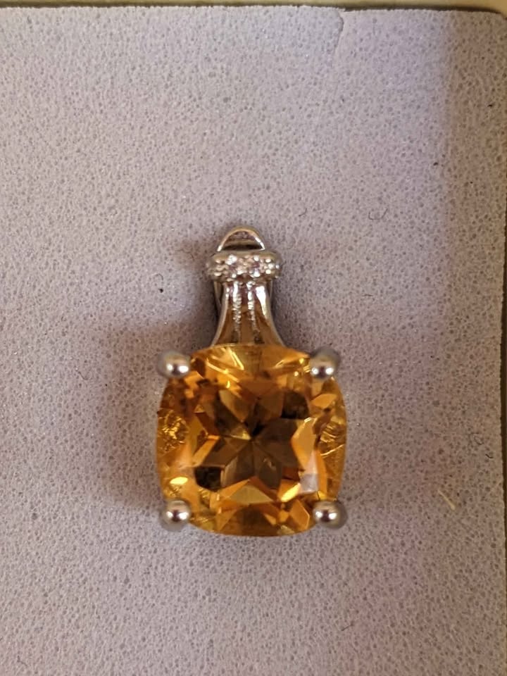925 Sterling Silver Citrine Earrings 9mm Stamped Cushion - photo 3