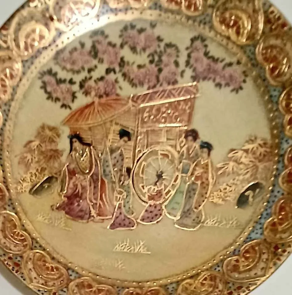 Antique Chinese Hand Painted 24 KT Gold Satsuma Plate image indicator(2)