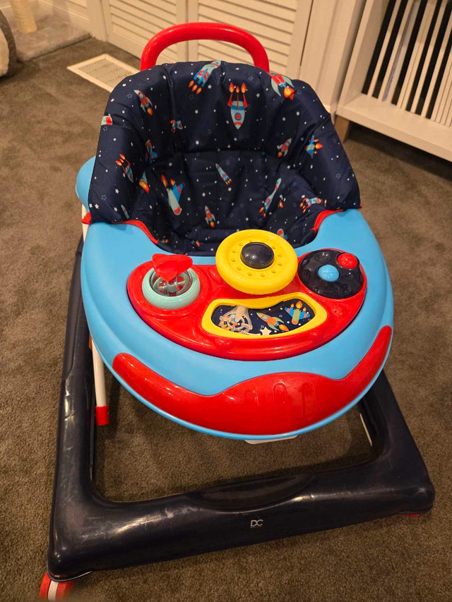 Baby walker with wheels - photo 2