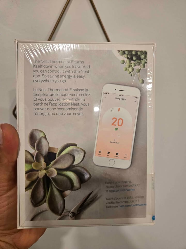 Nest Thermostat - photo 2