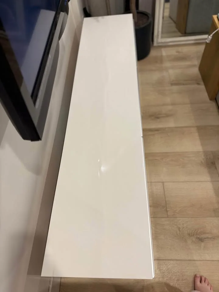 IKEA BESTÅ BURS TV Bench image indicator(2)