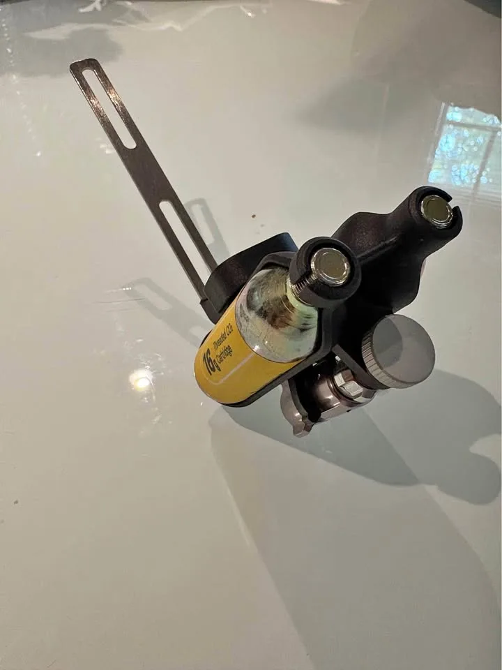 Threaded 16g CO2 Cartridge (x2) thumbnail