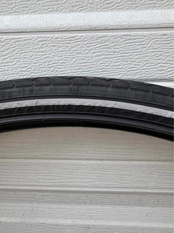 Bicycle tires road/gavel/hybrid image indicator(2)