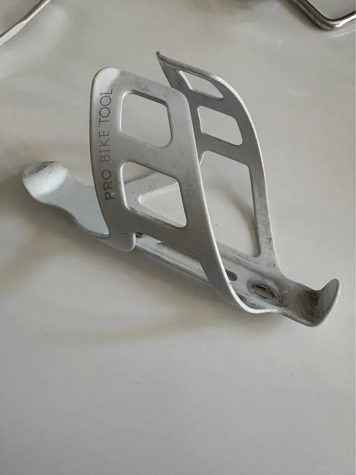Bike water bottle holder image indicator(3)