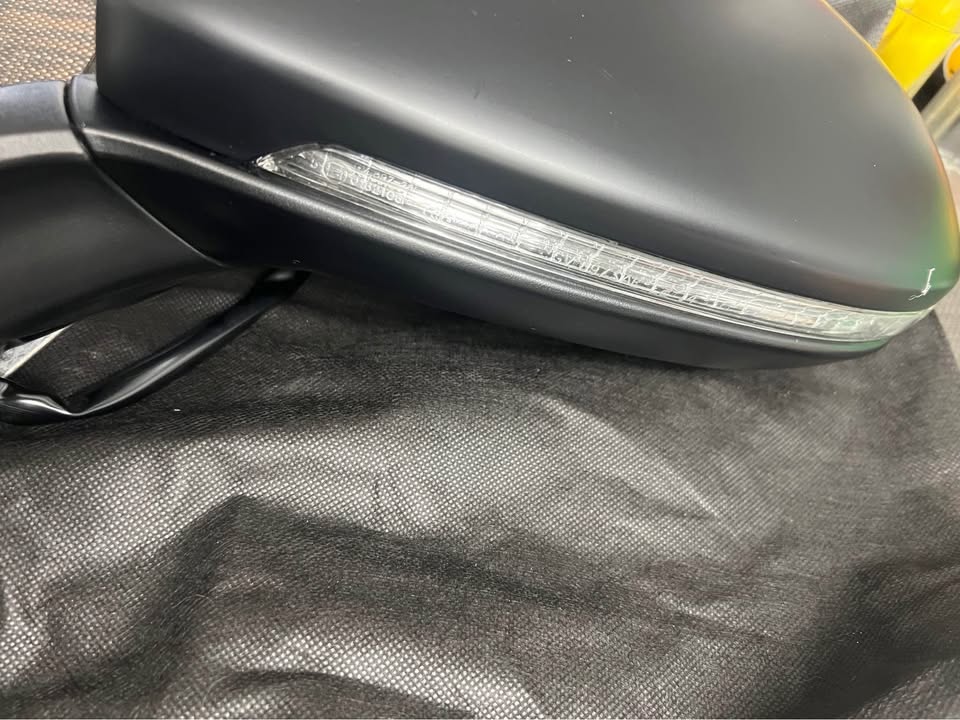 VW Golf Driver Side Mirror 2015-2021 - photo 5