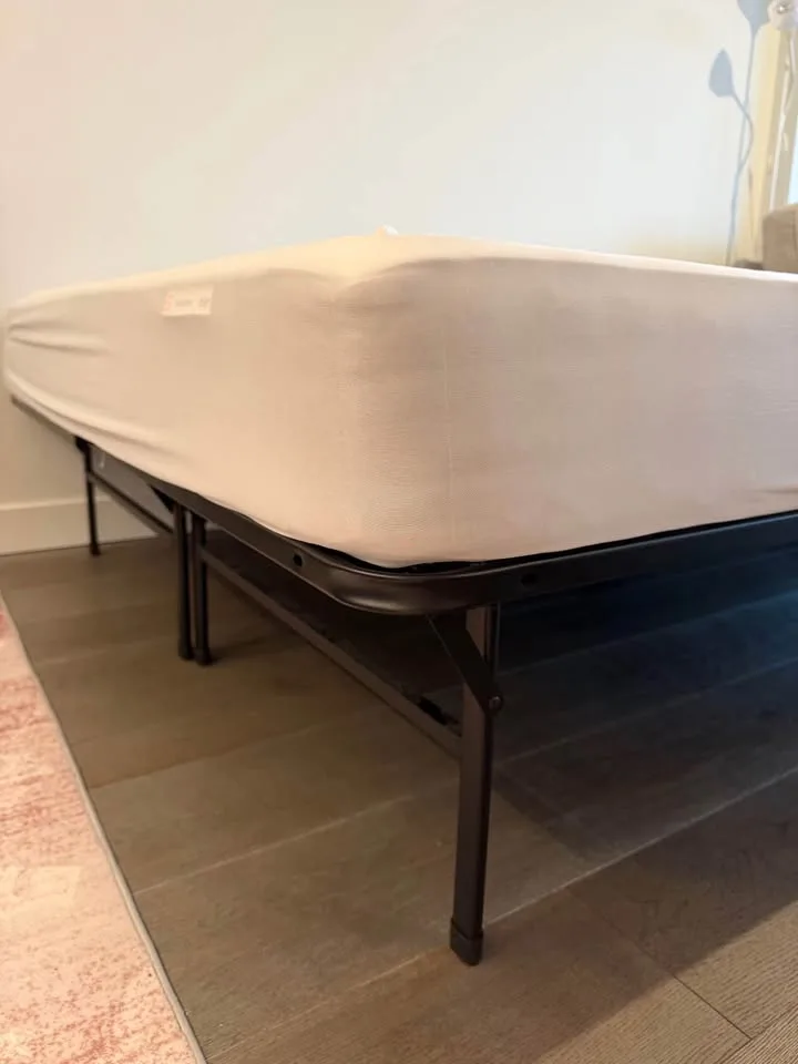 🛏️ IKEA Queen Mattress + Amazon Foldable Bed Frame image indicator(6)
