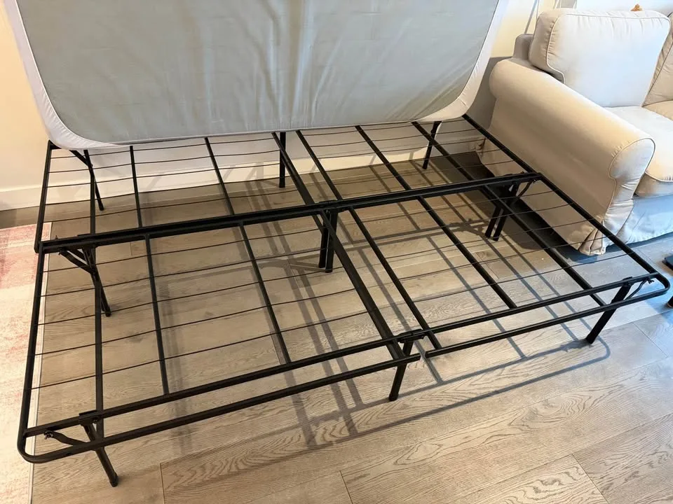 🛏️ IKEA Queen Mattress + Amazon Foldable Bed Frame image indicator(8)