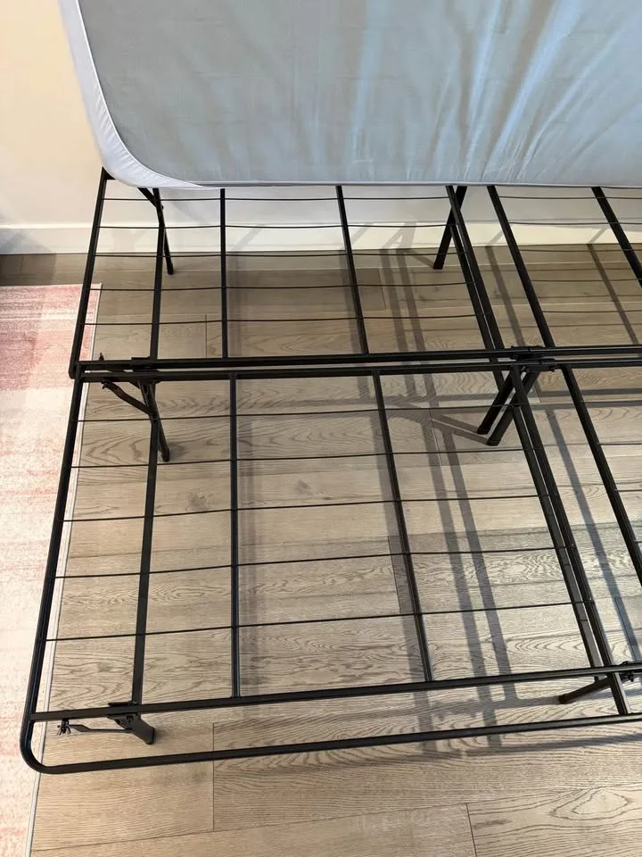 🛏️ IKEA Queen Mattress + Amazon Foldable Bed Frame image indicator(9)
