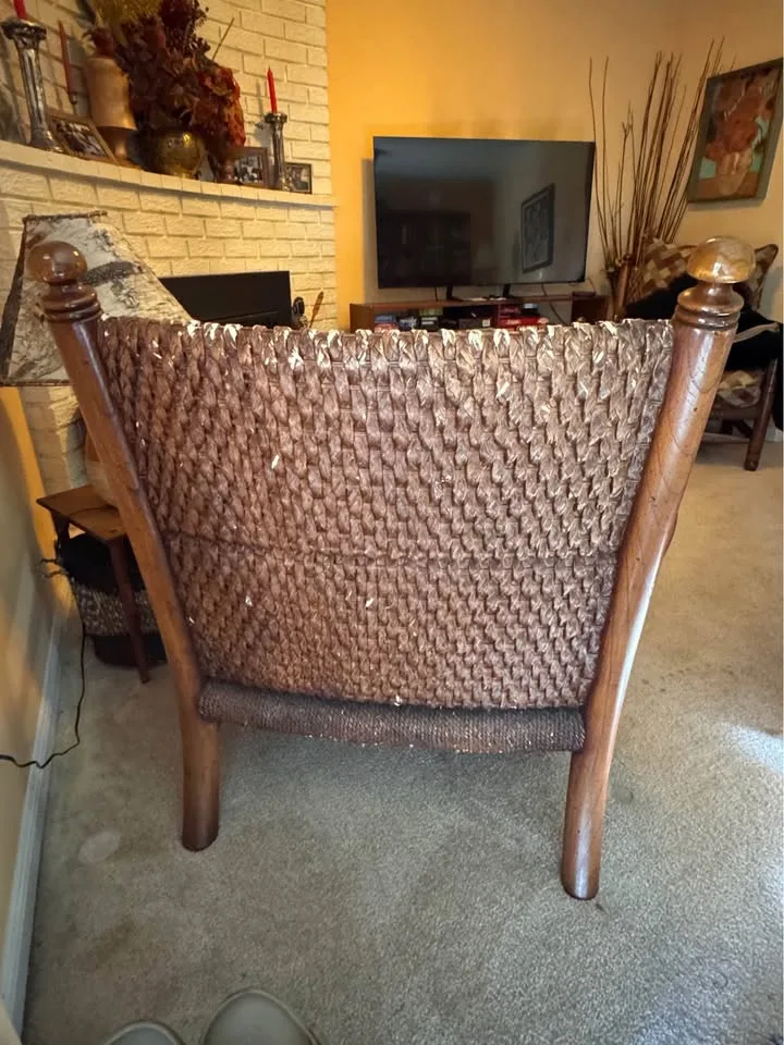 Solid wood Club Chairs image indicator(5)