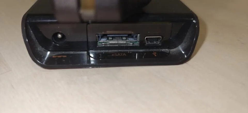 Seagate FreeAgent Pro External Hard Drive image indicator(3)