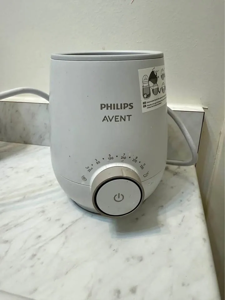Philips Avent auto-shut off and fast bottle warmer