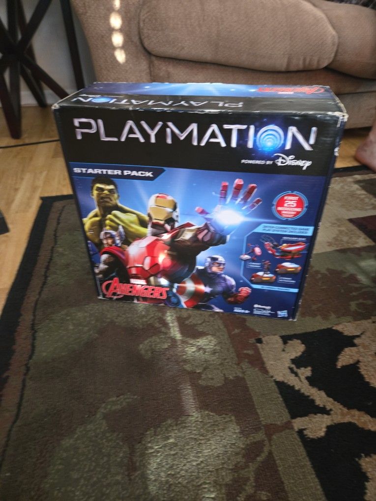 PLAYMATION Marvel Avengers Starter Pack