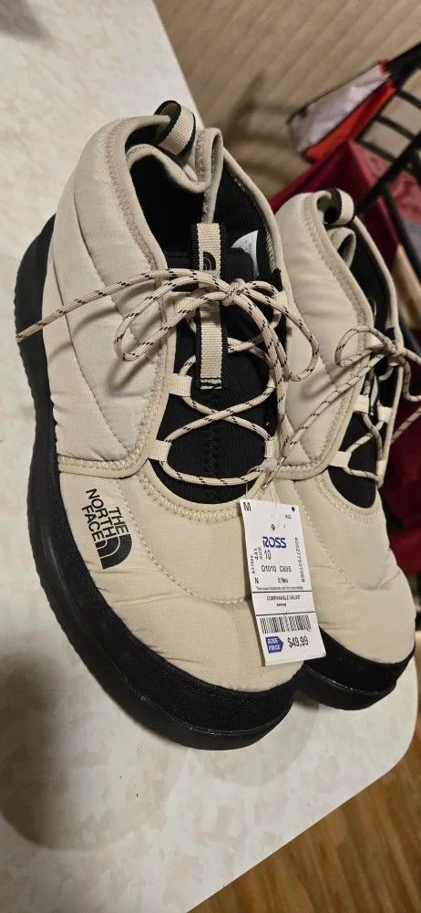 Winter Shoes image indicator(2)