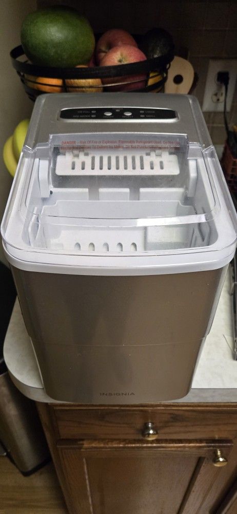 Ice Maker