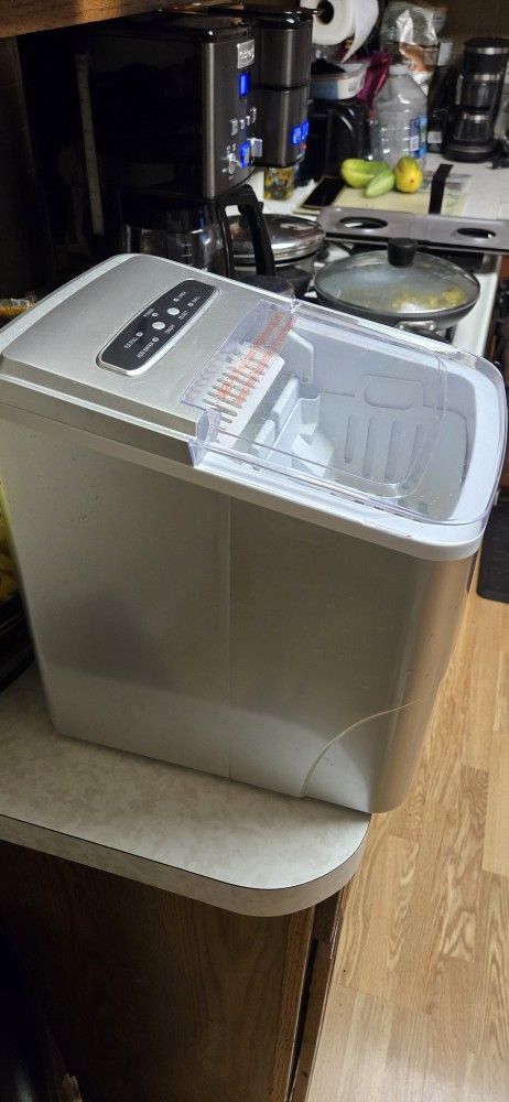 Ice Maker - photo 4
