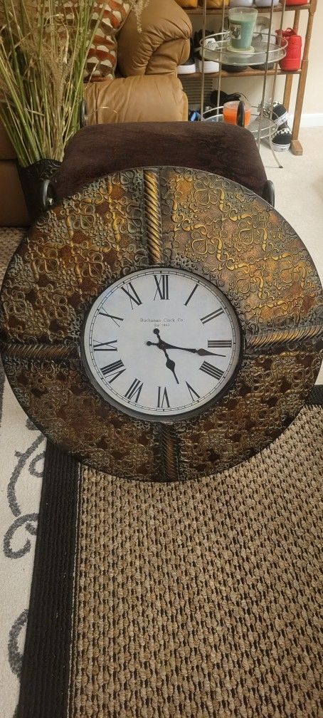 Clock, Chair and Base All Three For $65 - photo 2