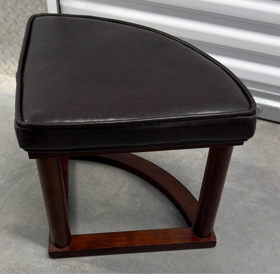 Round Glass Coffee Table with 2 Nesting Stools - photo 4