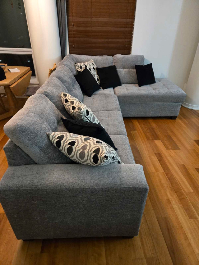 Like new L-Shaped sectional couch for sale! - photo 2
