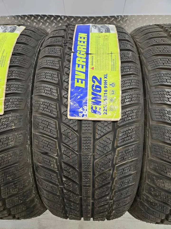 Winter Tires Set- 225/55R16 image indicator(5)