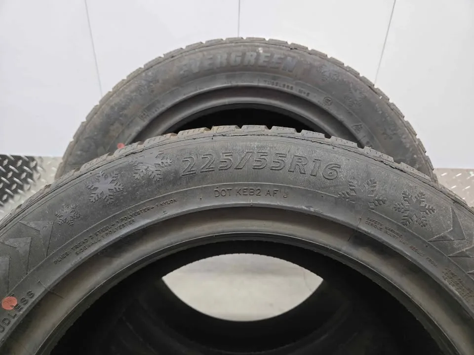 Winter Tires Set- 225/55R16 image indicator(10)
