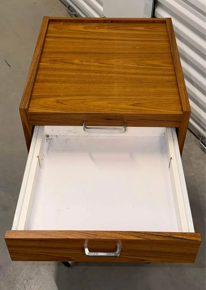 Rolling Wooden Side Table / Utility Cart image indicator(3)